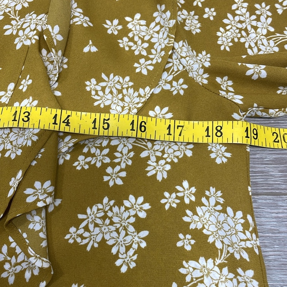 NWOT Ann Taylor Mustard Gold & White Floral Ruffled Long Sleeve Blouse XS - Picture 8 of 16